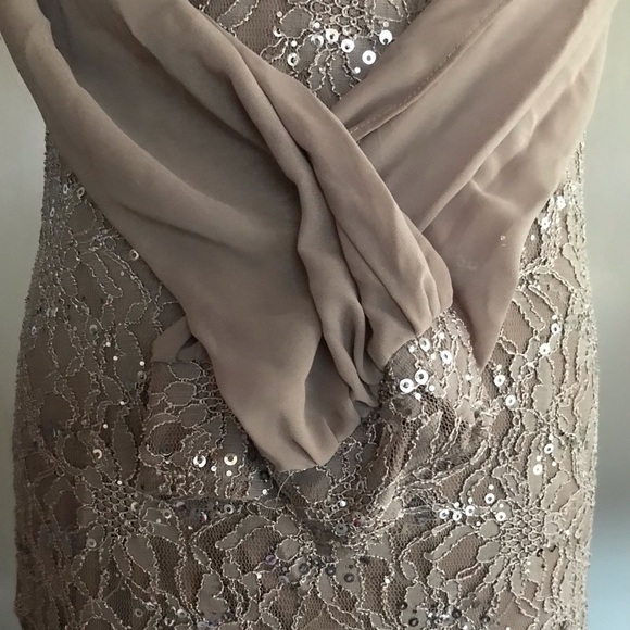 SCARLETT long split sleeve open back lace and sequin dress Taupe 14T - Picture 2 of 5